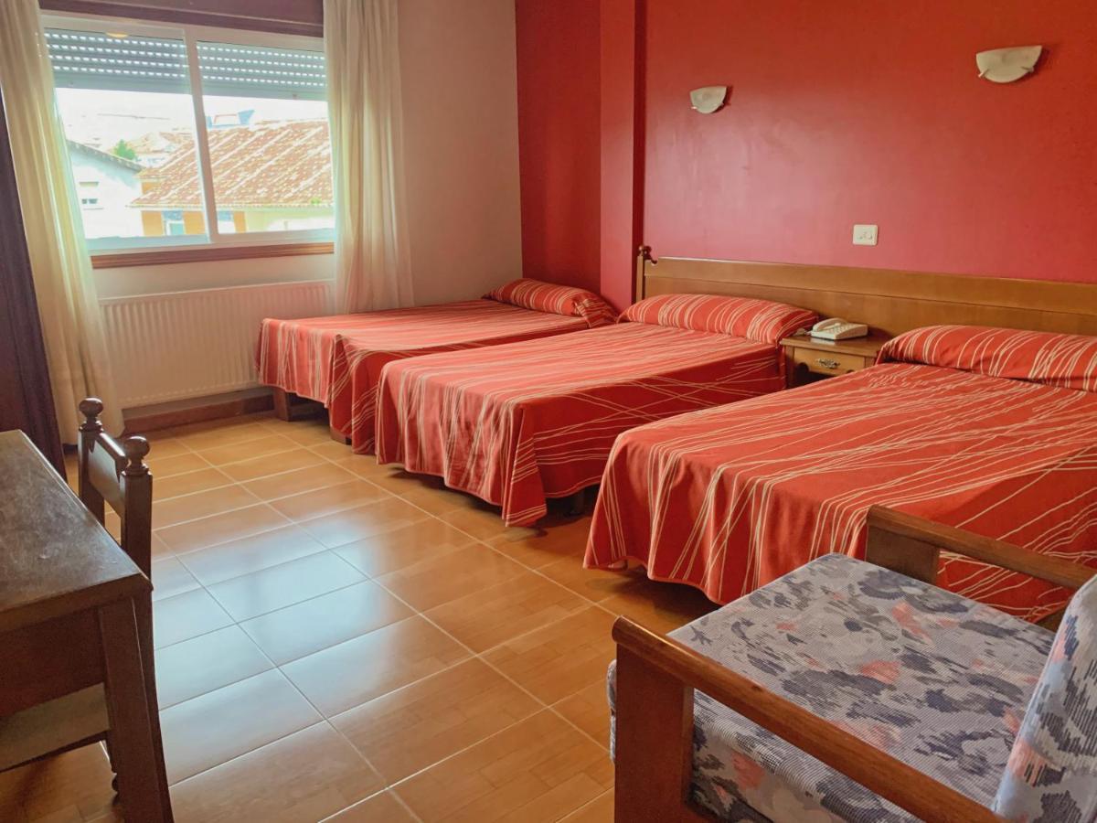 Hostal Las Vegas كانجاس دي مورازو المظهر الخارجي الصورة